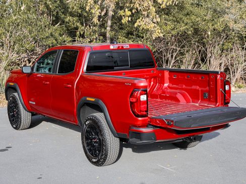 New 2026 GMC Canyon Elevation w/ Convenience Package image 7