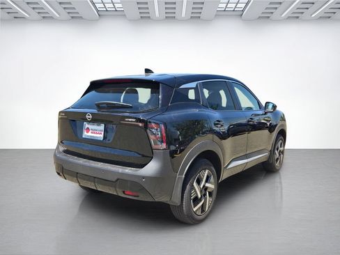 Certified 2025 Nissan Kicks SV w/ Illumination Package FWD image 4