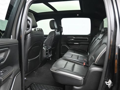 Used 2019 RAM 1500 Laramie AWD/4WD image 19