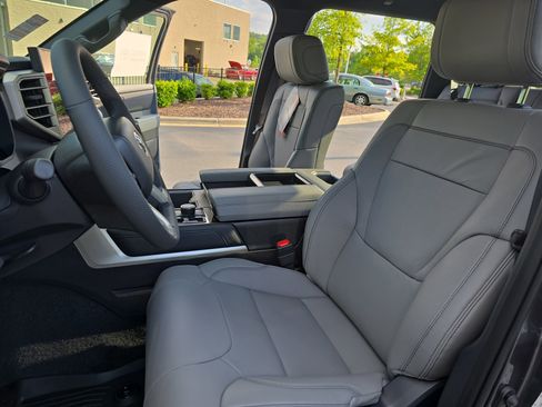 New 2026 Toyota Tundra Limited AWD/4WD image 13