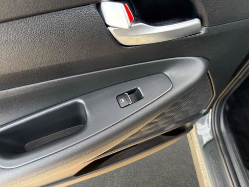 Certified 2023 Hyundai Santa Fe SEL image 12