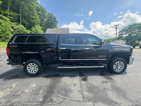 Used 2019 Chevrolet Silverado 3500 LTZ w/ Duramax Plus Package AWD/4WD image 5