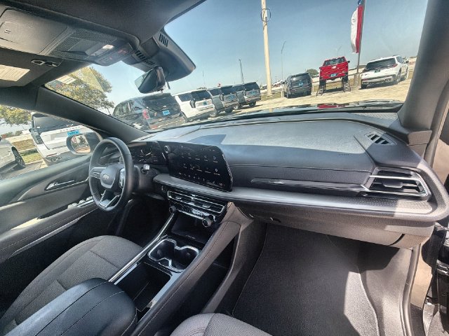 Certified 2026 Chevrolet Traverse LT w/ Driver Confidence Package FWD image 28