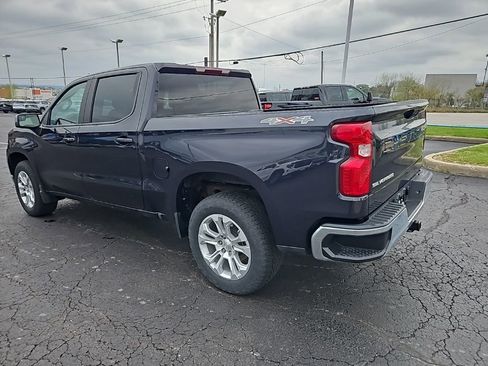 Used 2023 Chevrolet Silverado 1500 LT AWD/4WD image 9
