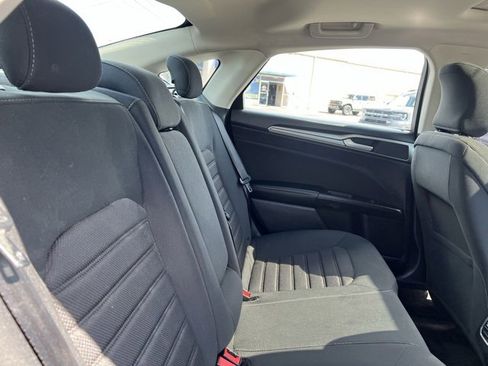Used 2019 Ford Fusion SE image 29