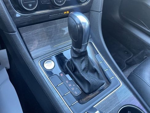 Used 2017 Volkswagen Passat 1.8T SE image 17