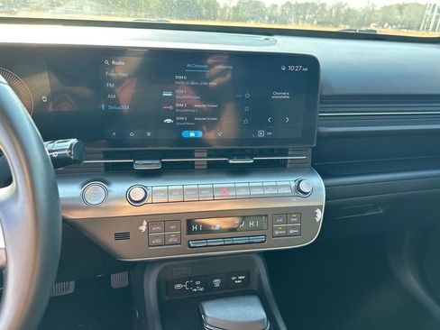 Certified 2025 Hyundai Kona SEL image 28