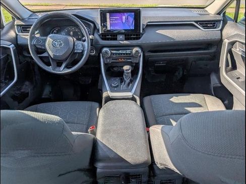 Used 2023 Toyota RAV4 AWD Hybrid image 17