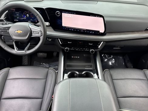 Used 2025 Chevrolet Tahoe Premier image 14