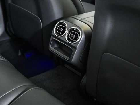 Certified 2025 Mercedes-Benz C 300 4MATIC Sedan image 19