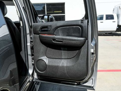 Used 2012 Chevrolet Avalanche LT w/ All-Star Edition image 40