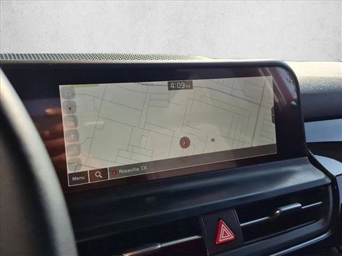 Used 2024 Kia Seltos S FWD image 13