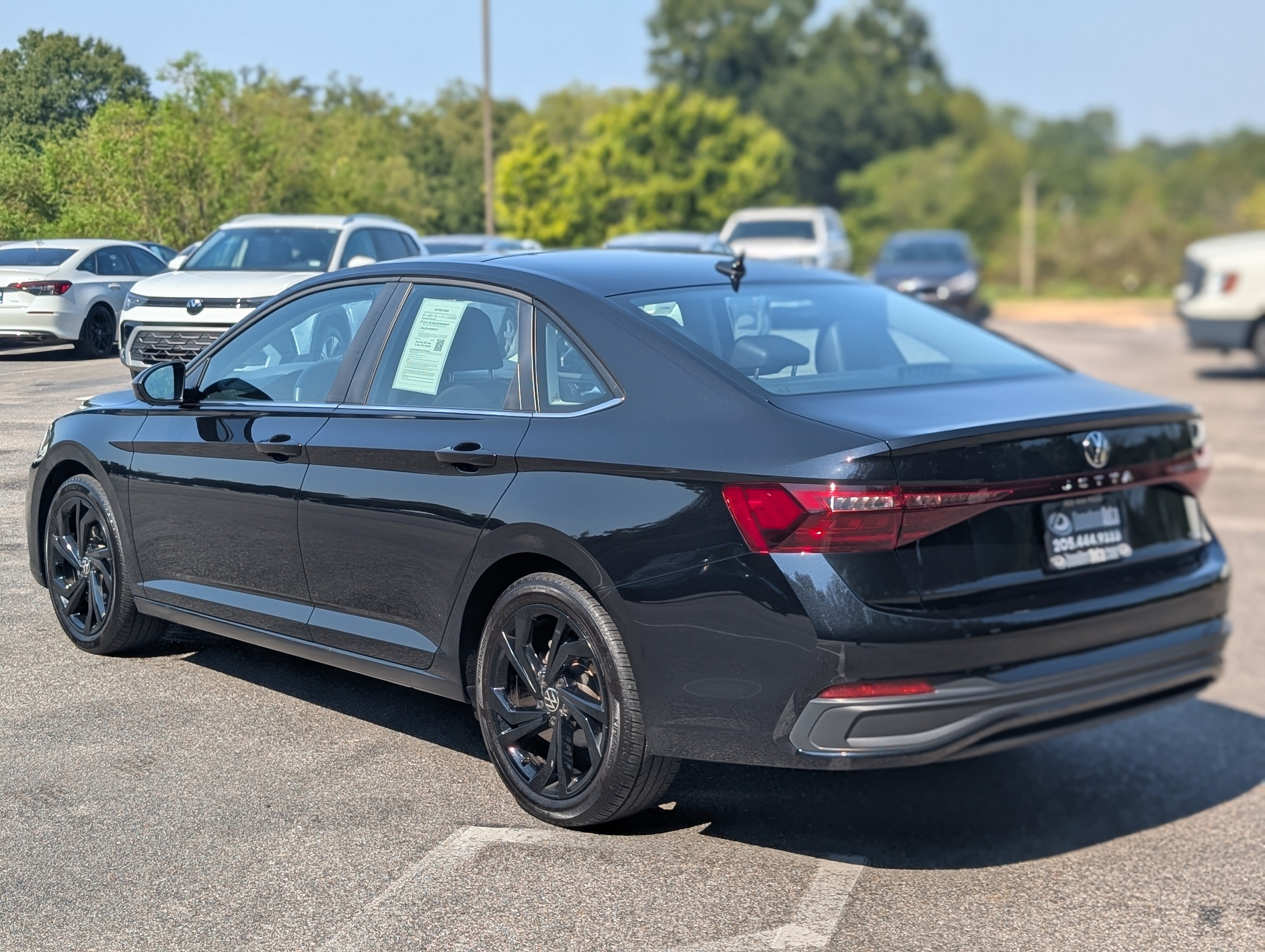 Used 2026 Volkswagen Jetta SE w/ Black Wheel Package FWD image 7