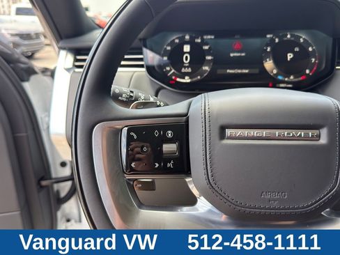 Used 2025 Land Rover Range Rover SE AWD/4WD image 24
