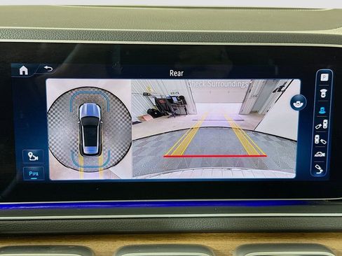 Used 2024 Mercedes-Benz GLE 350 4MATIC w/ Winter Package image 14