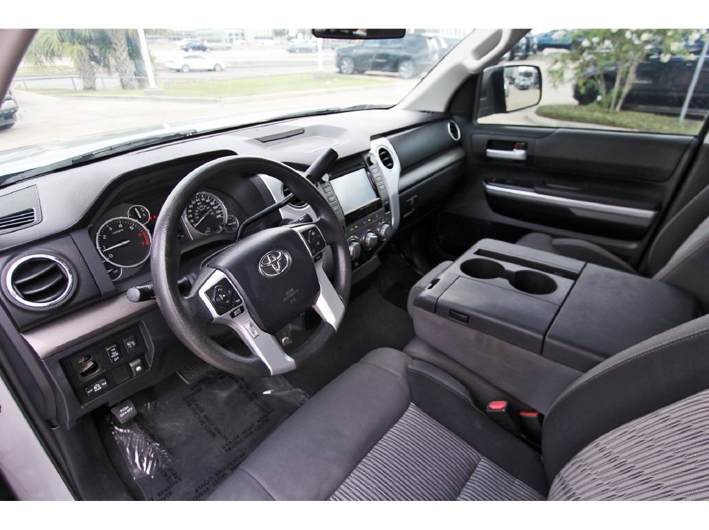 Used 2017 Toyota Tundra SR5 RWD image 15