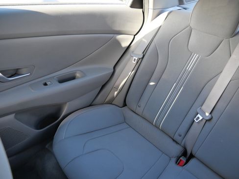 Certified 2023 Hyundai Elantra SEL image 12