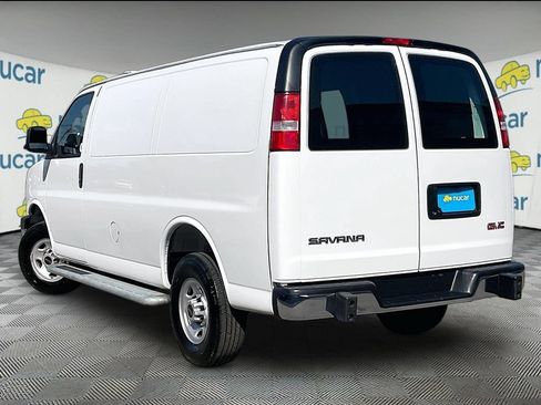 Used 2025 GMC Savana 2500 w/ Driver Convenience Package RWD image 4