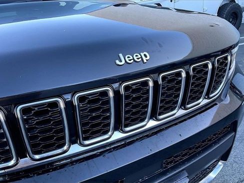 Used 2021 Jeep Grand Cherokee L Limited image 30