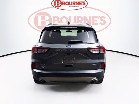Used 2021 Ford Escape SEL image 9