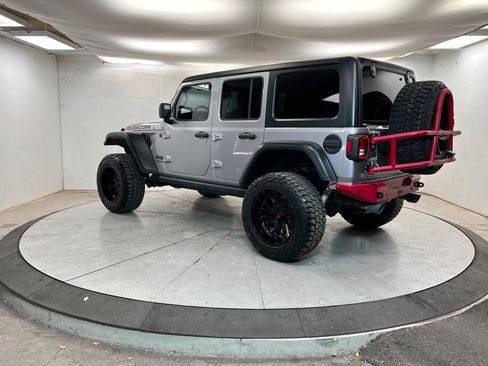 Used 2018 Jeep Wrangler Unlimited Rubicon image 3