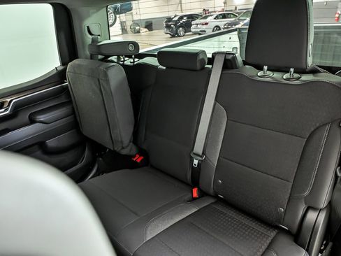 Used 2025 Chevrolet Silverado 1500 LT image 14