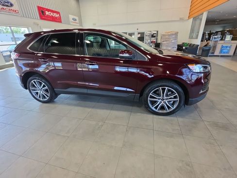 Used 2024 Ford Edge Titanium w/ Equipment Group 301A AWD/4WD image 8