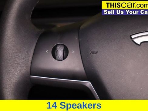 Used 2024 Tesla Model Y Long Range image 11