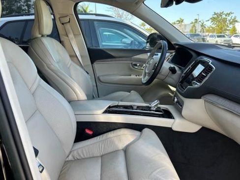 Used 2023 Volvo XC90 B6 Ultimate w/ Protection Package Premier image 2