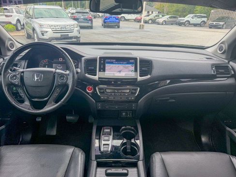 Used 2017 Honda Pilot Elite image 8