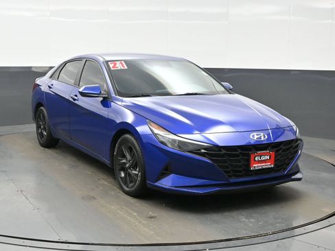 Used 2021 Hyundai Elantra SEL image 8