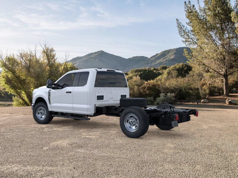 New 2026 Ford F350 XL w/ XL Chrome Package AWD/4WD image 4