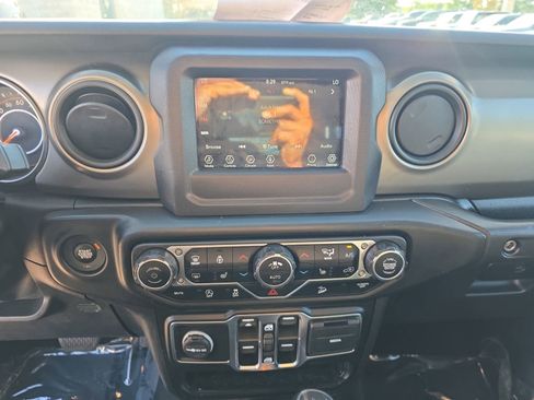 Used 2020 Jeep Wrangler Unlimited Sport AWD/4WD image 24
