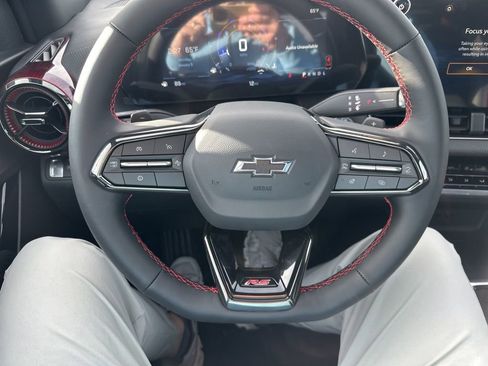 New 2026 Chevrolet Equinox RS image 11