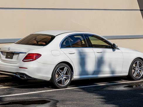 Used 2017 Mercedes-Benz E 300 image 11
