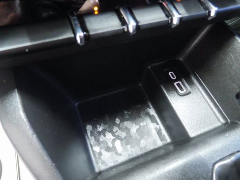 Used 2024 Chevrolet Colorado W/T image 19