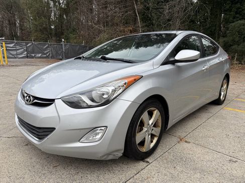 Used 2013 Hyundai Elantra GLS w/ Preferred Pkg image 1
