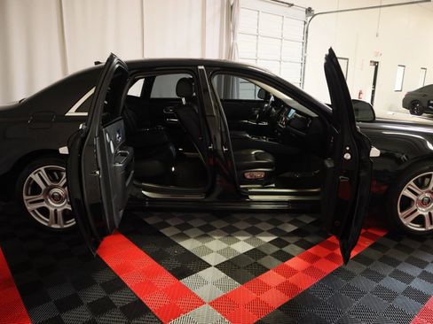 Used 2016 Rolls-Royce Ghost image 11