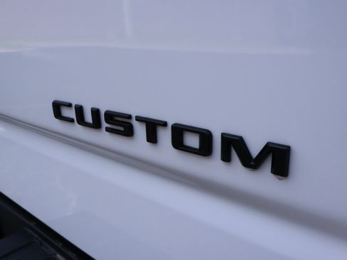 Used 2021 Chevrolet Silverado 1500 Custom Trail Boss w/ LPO, Dark Essentials Package AWD/4WD image 21