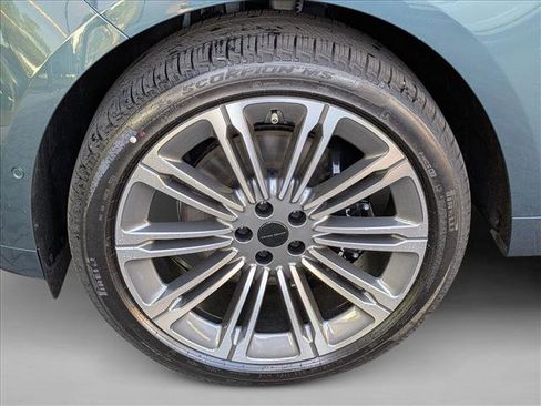 New 2026 Land Rover Range Rover Sport Dynamic SE AWD/4WD image 9