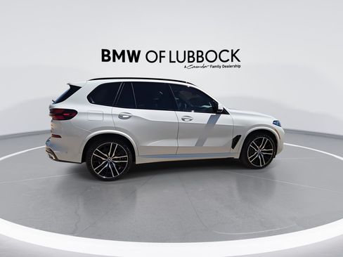 New 2026 BMW X5 xDrive40i w/ M Sport Package AWD/4WD image 9