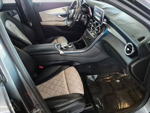 Used 2018 Mercedes-Benz GLC 43 AMG 4MATIC image 22