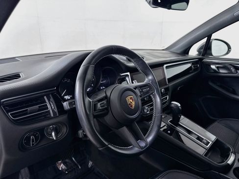 Certified 2024 Porsche Macan Turbo AWD/4WD image 4