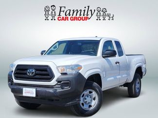 Used 2022 Toyota Tacoma SR video 1