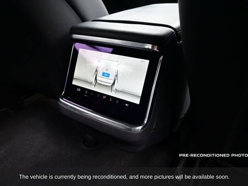 Used 2022 Tesla Model S image 30
