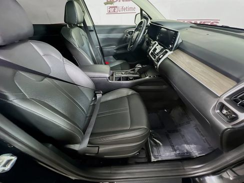 Used 2022 Kia Sorento S w/ Panoramic Sunroof Package AWD/4WD image 32