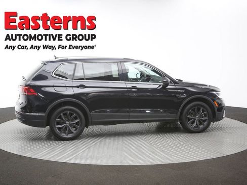 Used 2024 Volkswagen Tiguan SE FWD image 41