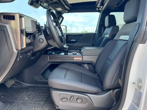 New 2025 GMC Hummer EV 2X AWD/4WD image 4