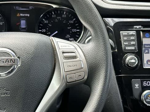 Used 2015 Nissan Rogue SV w/ SV Premium Package AWD/4WD image 10