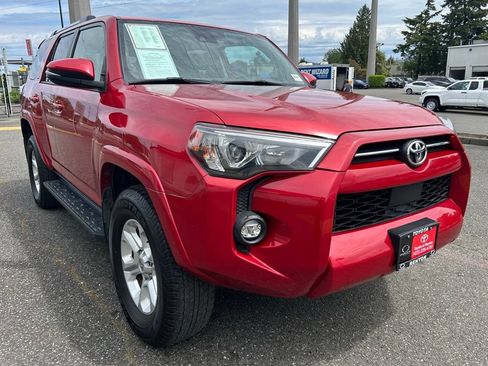 Certified 2024 Toyota 4Runner SR5 Premium w/ Moonroof Package AWD/4WD image 3